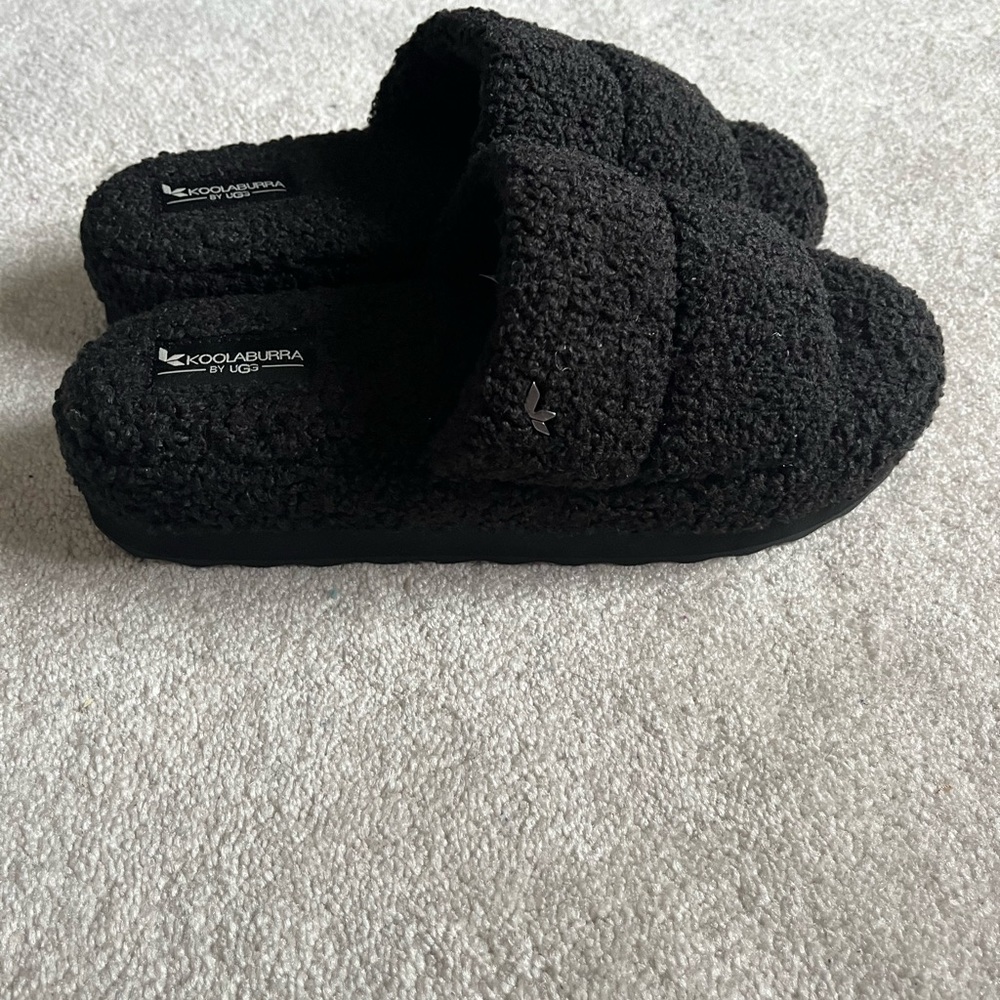 Womens Koolaburra Slippers